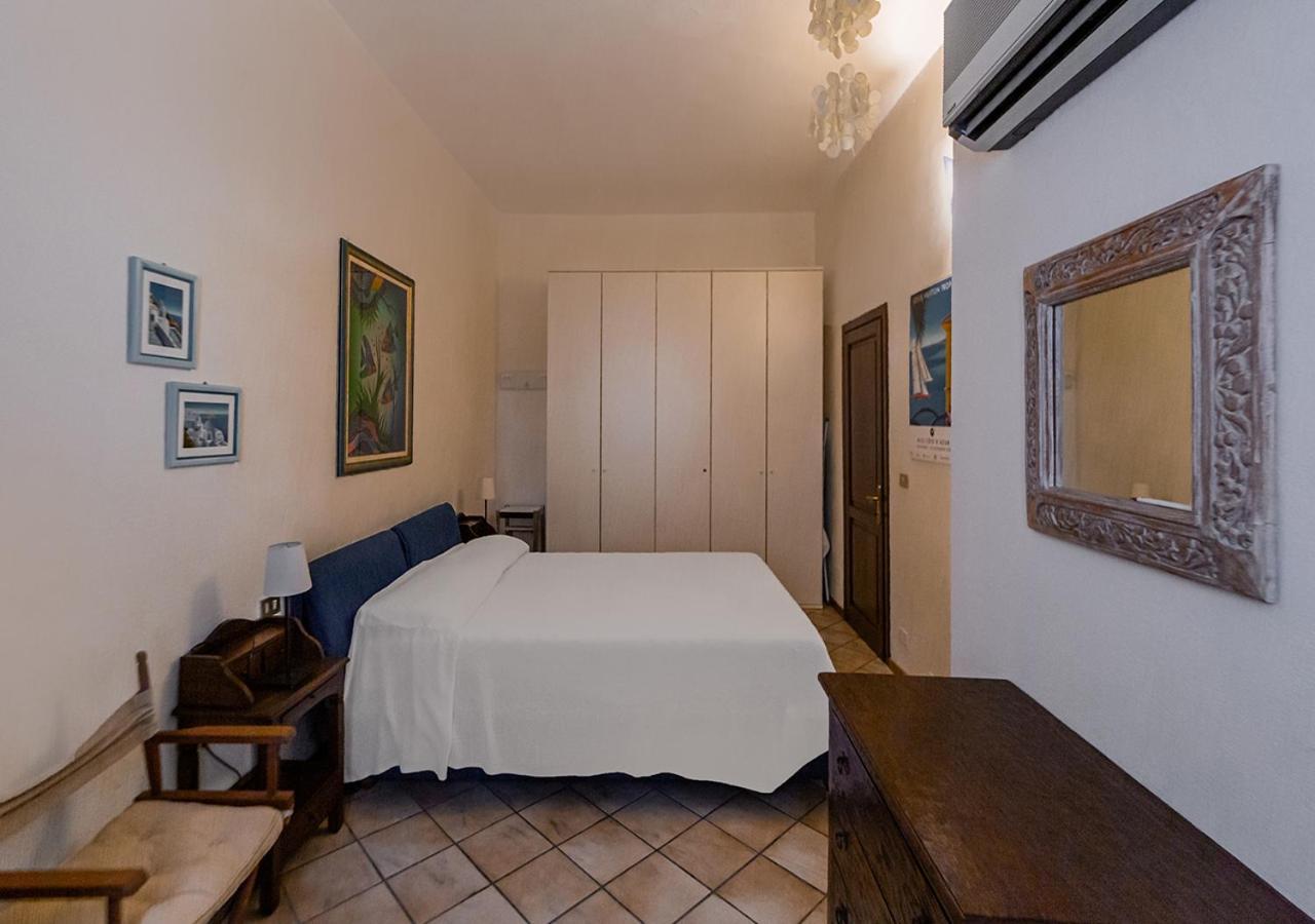 Murphy Holiday Home - Residenza Italia La Maddalena  Dış mekan fotoğraf